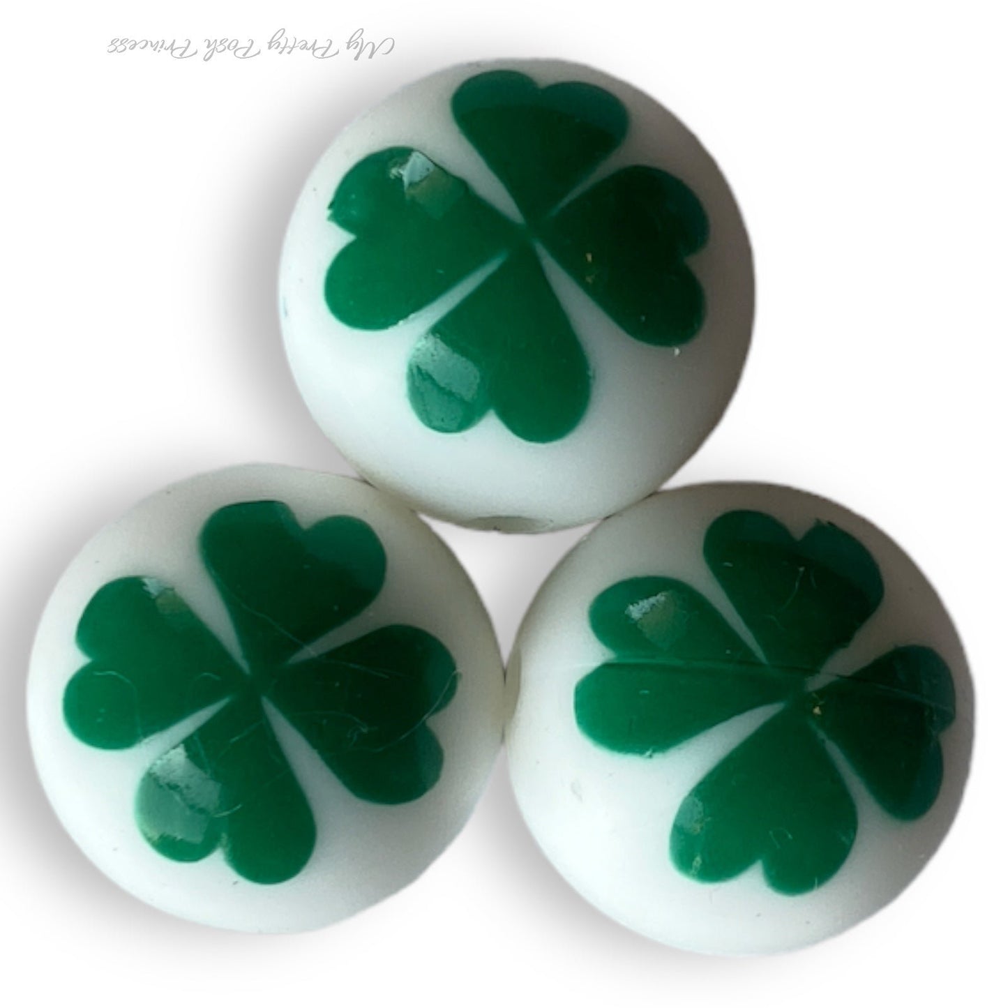 #752 -  15mm “Shamrock” Silicone Beads