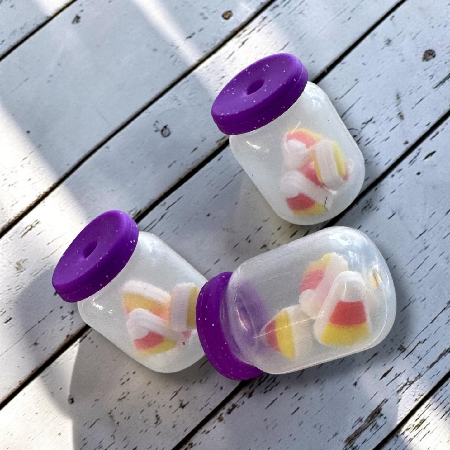h1014- "Halloween Candy Corn Jar 3D" Silicone Focal Bead for DIY Crafts (1 Count)