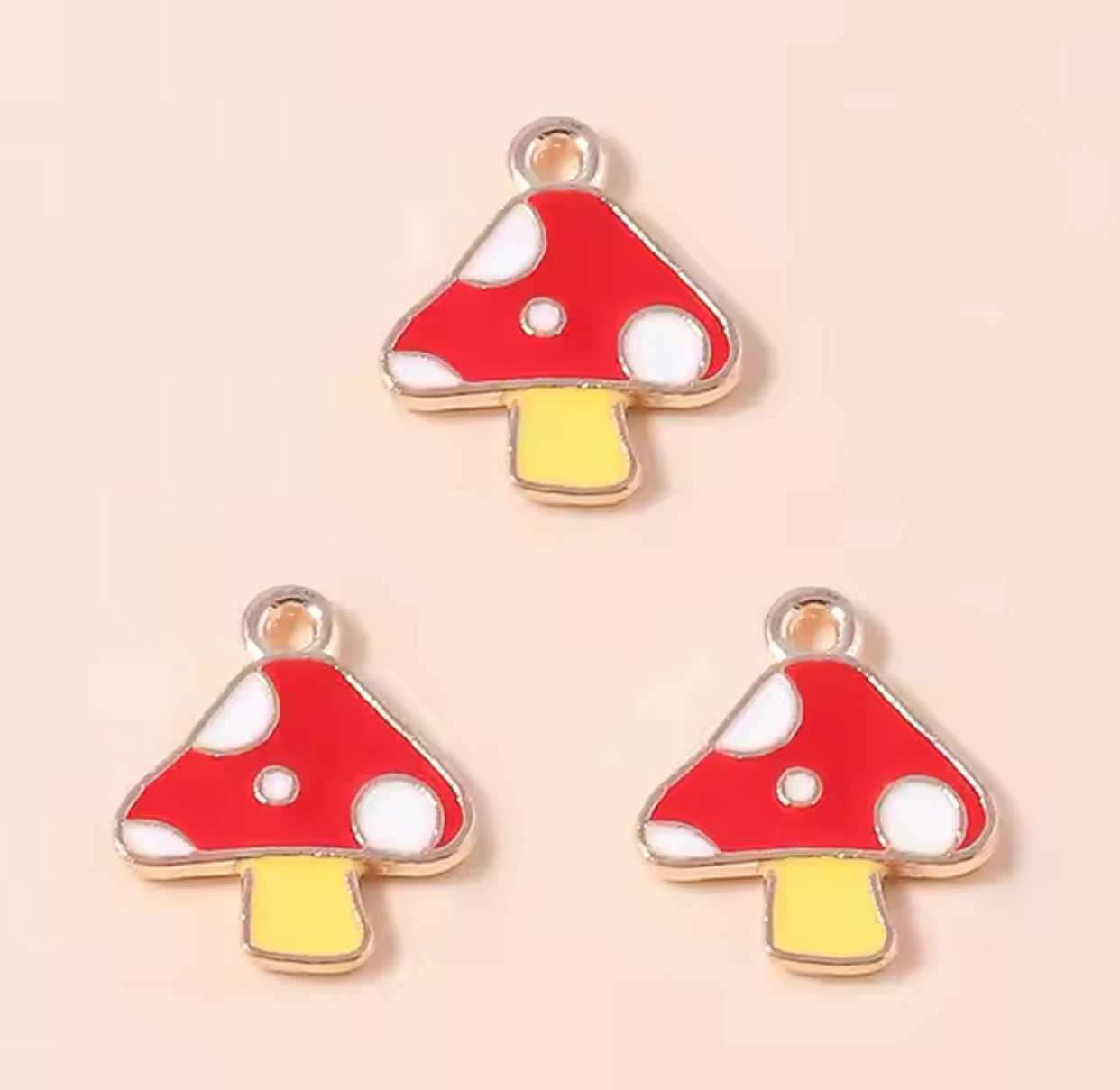 Q-A83- Mushroom Small Alloy Charm (1 Count)