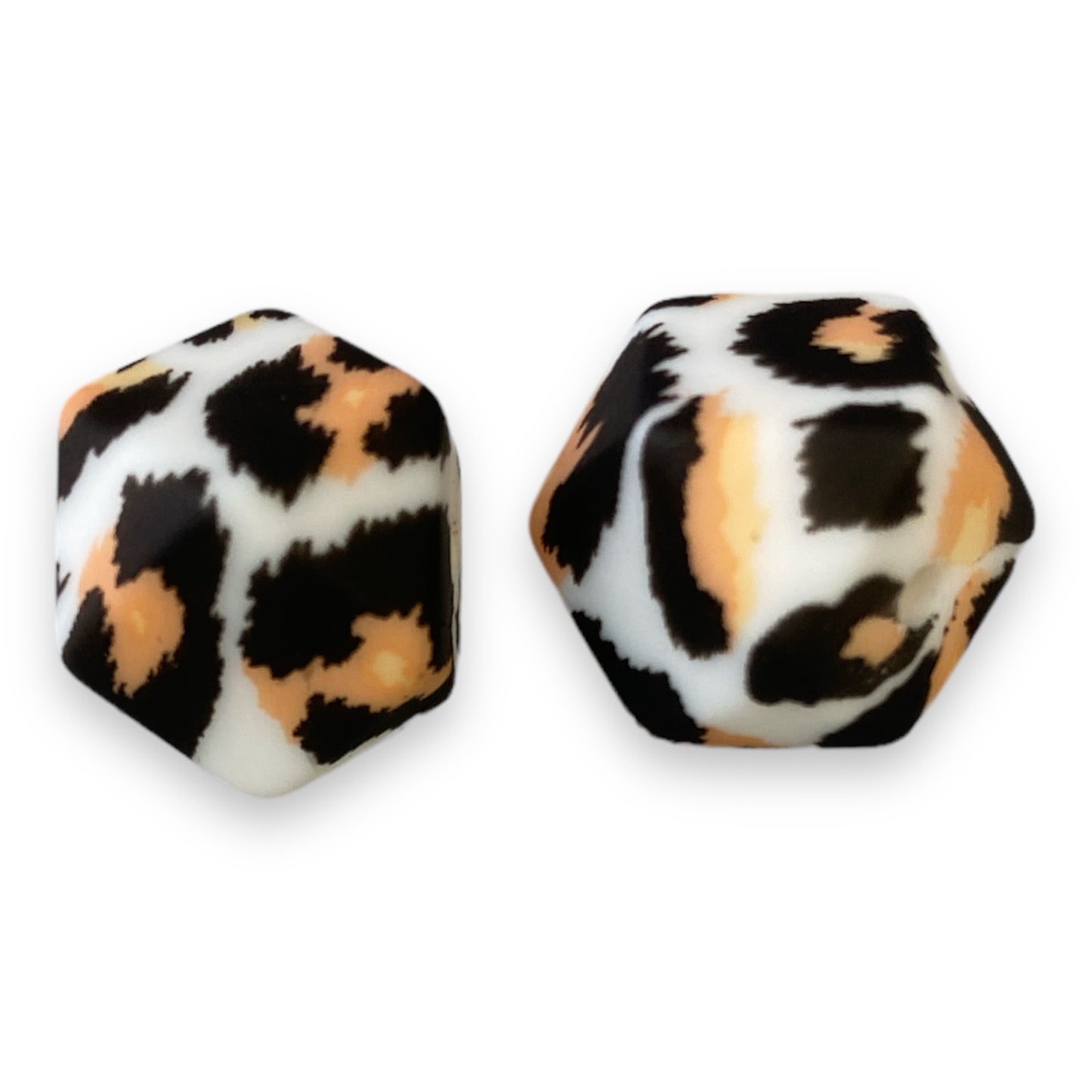 #795 - 14mm “Peach Leopard” Pattern Hexagon Silicone Beads