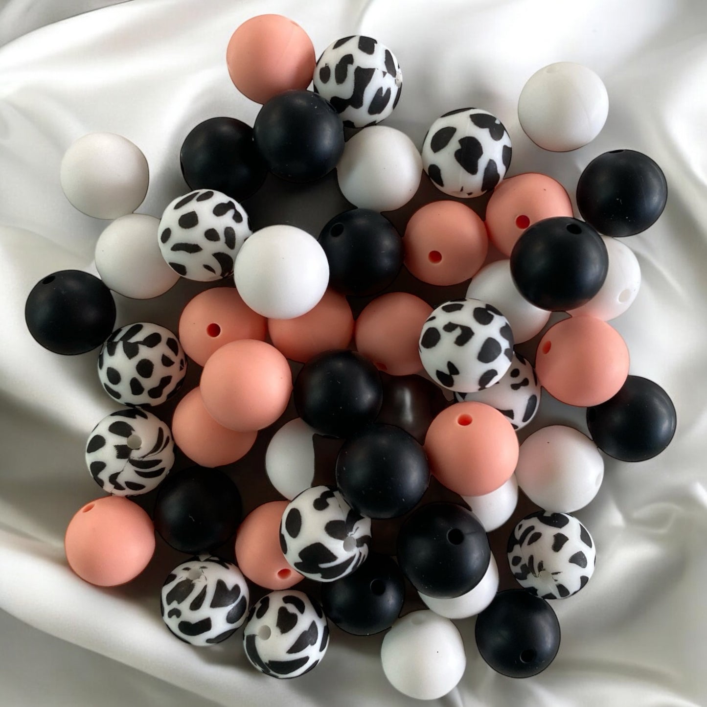 CK- 200 -  15mm Peachy Cow 50 Count  Mixed Pack Silicone  Beads