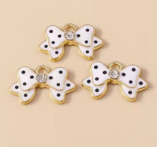 Q-A73- White Bow Charm (1 Count)