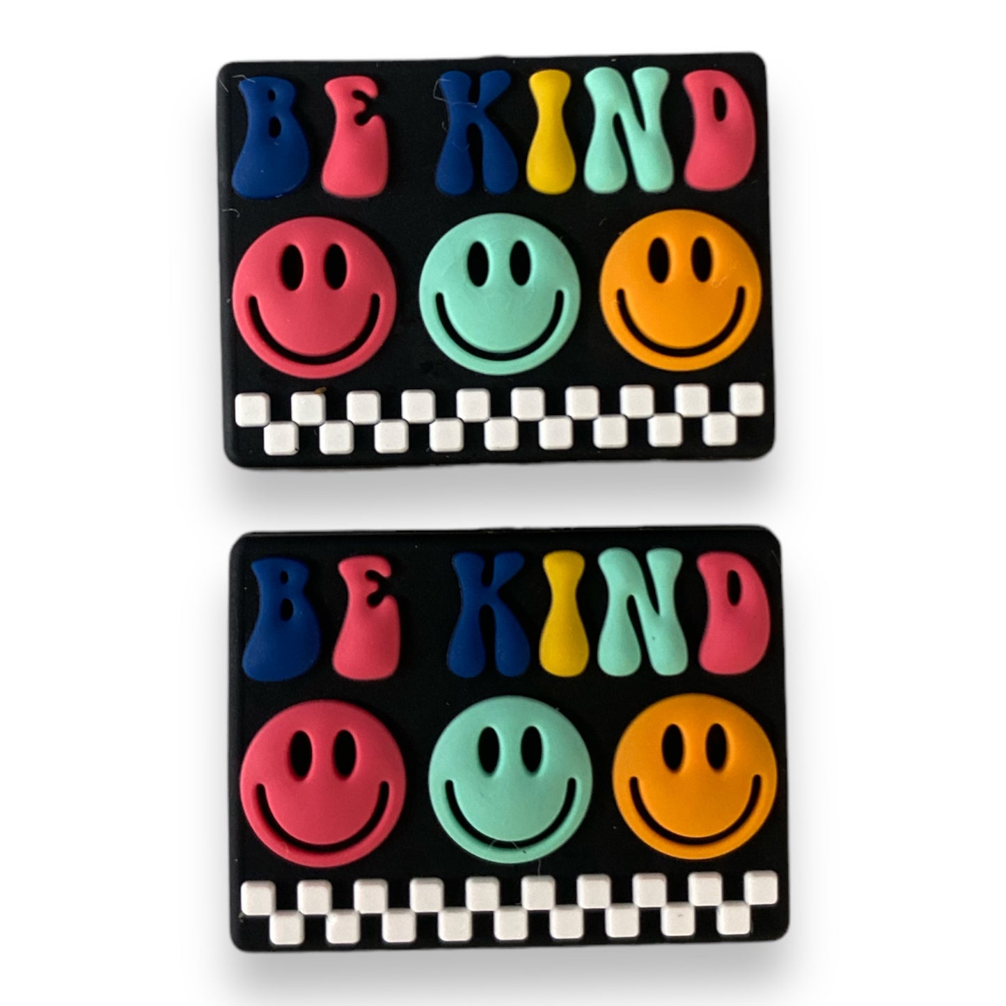 h950 -  “Be Kind" Silicone Focal Bead (1 Count)