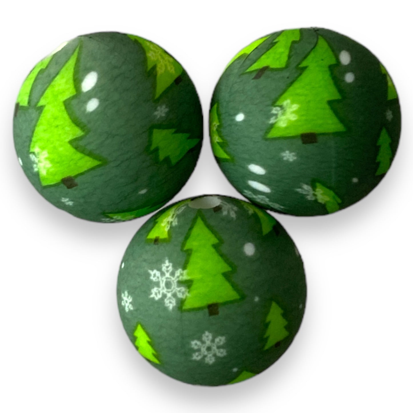 #778  - 15mm “Christmas Tree” Silicone Beads