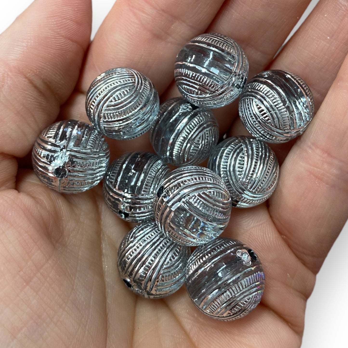 #841 - 16mm "Clear/Silver" Acrylic Bead ( 1 Count)