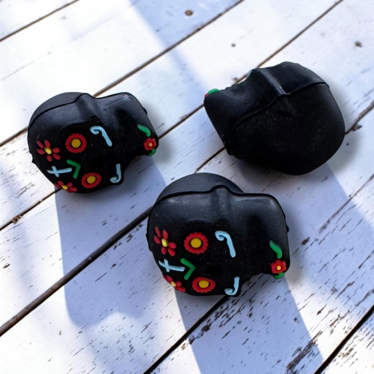 h1023- "Black Sugar Skull 3D" Silicone Focal Bead for DIY Crafts (1 Count)
