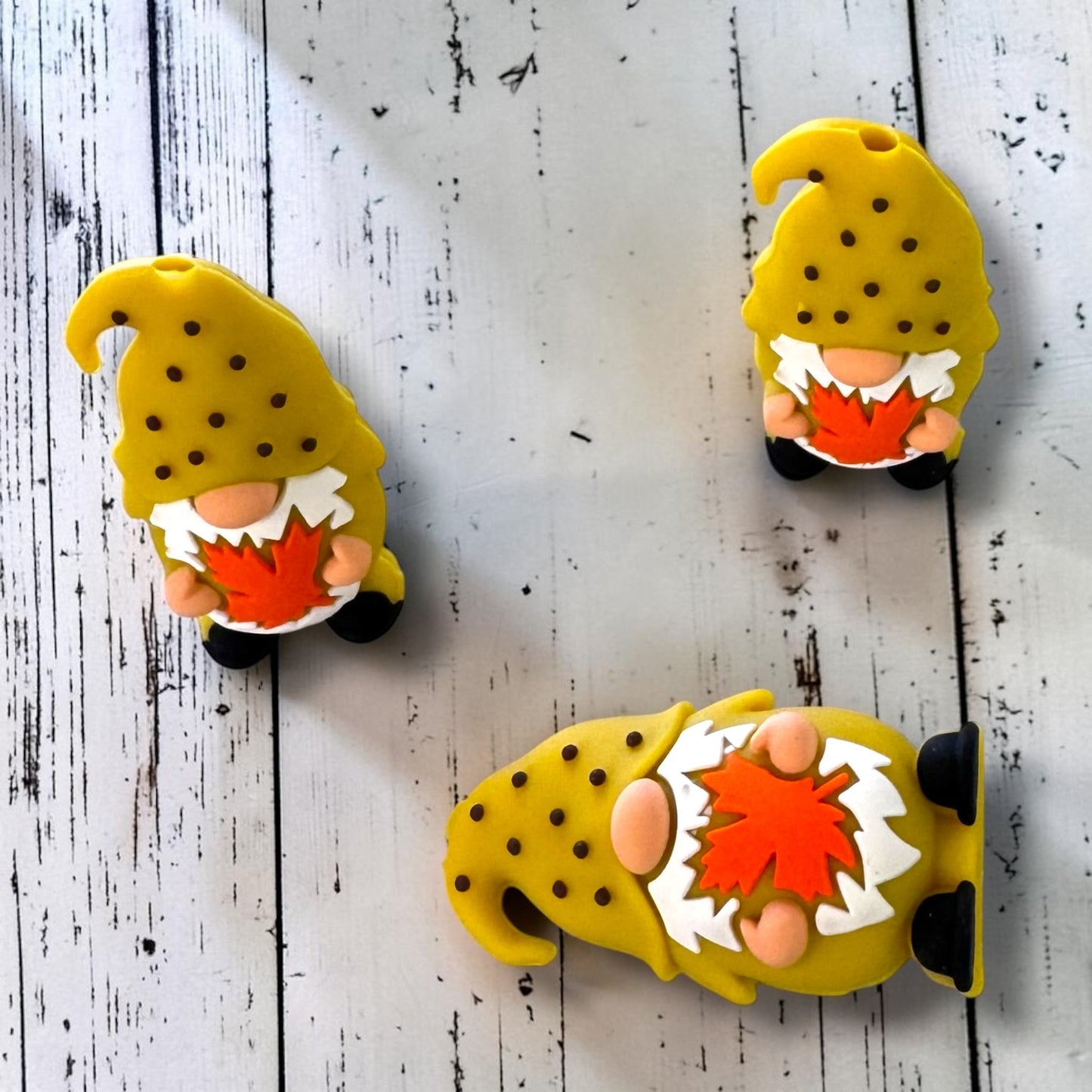 h966- "Fall Gnome 3D" Silicone Focal Bead for DIY Crafts (1 Count)