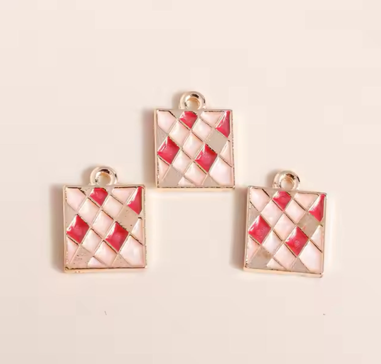 Q-A71- Pink Mosaic Small Charm (1 Count)