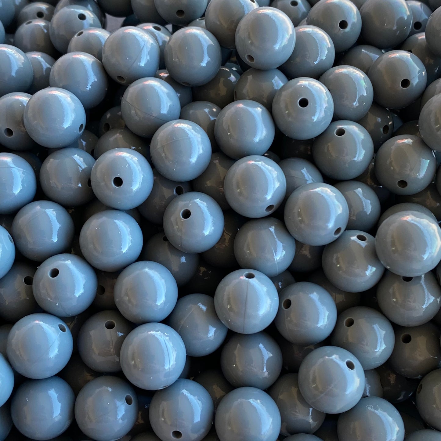 T297 - 15mm "Gray" Gloss Silicone Beads