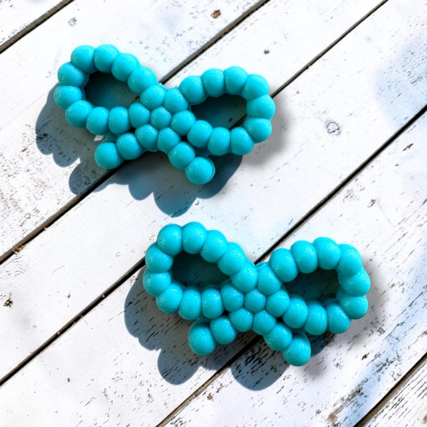 h1038- "Aqua Bow" Silicone Focal Bead for DIY Crafts (1 Count)