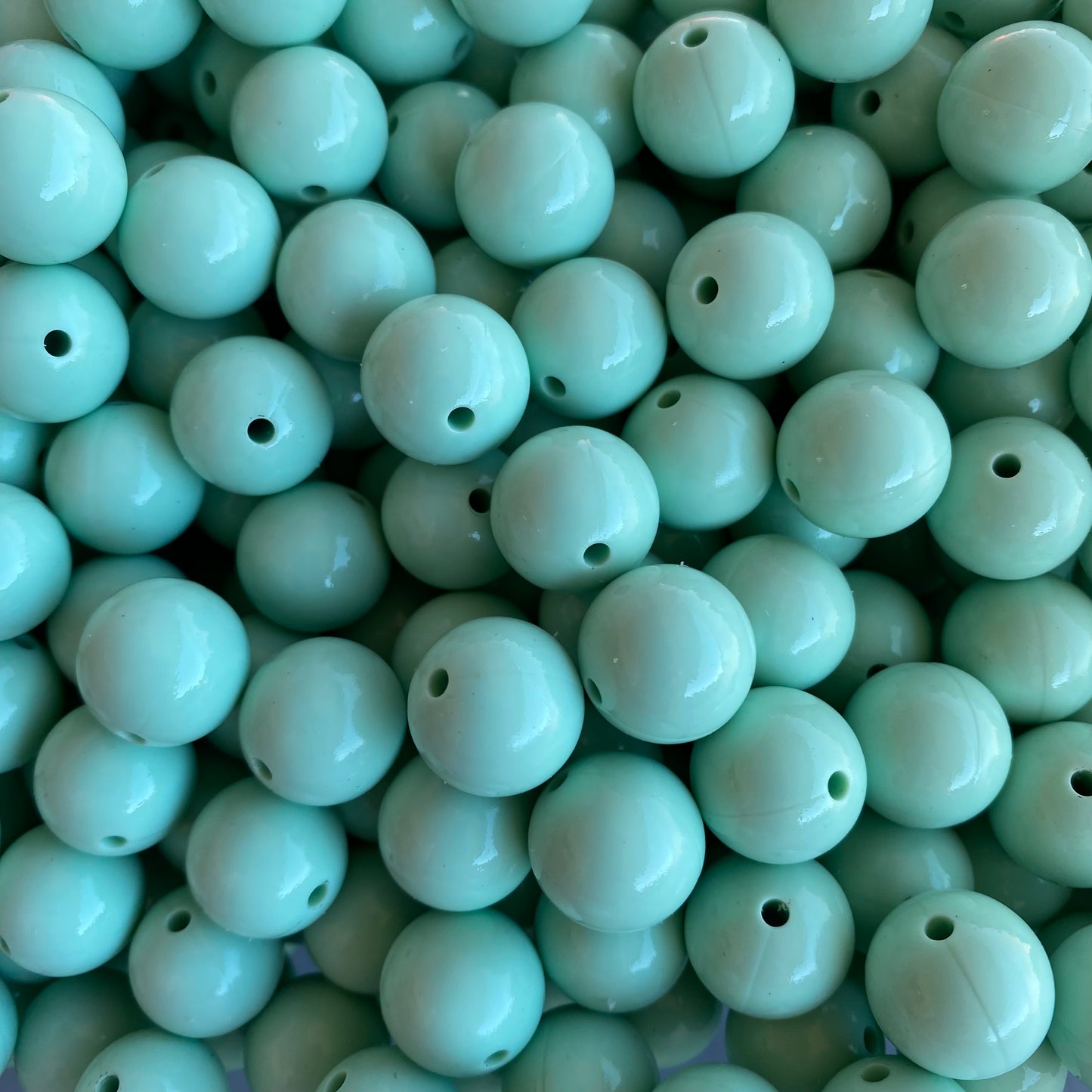 T328 - 15mm Mint Gloss Silicone Beads