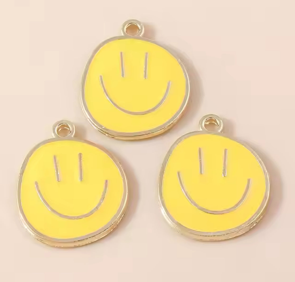 Q-A93- Yellow “Happy” Small Charm (1 Count)