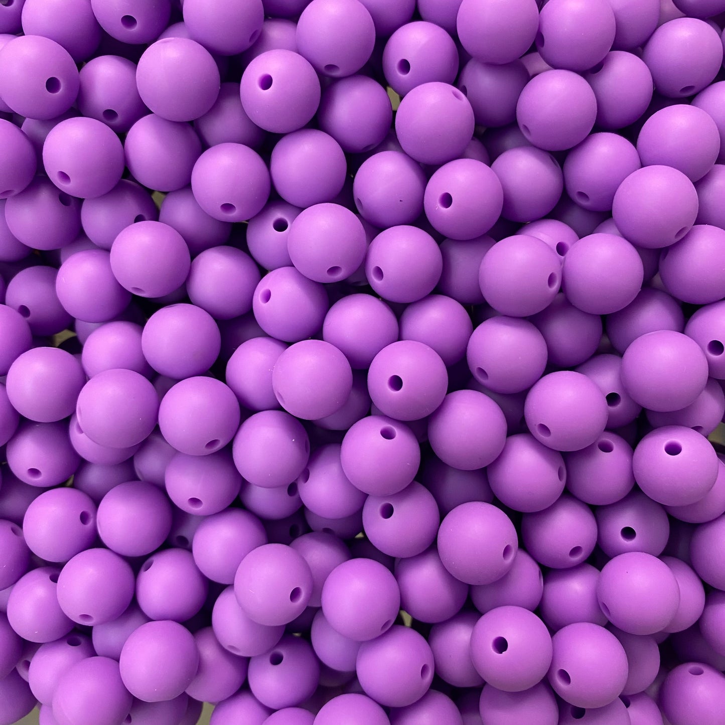 52 / 15mm- Purple Silicone Bead