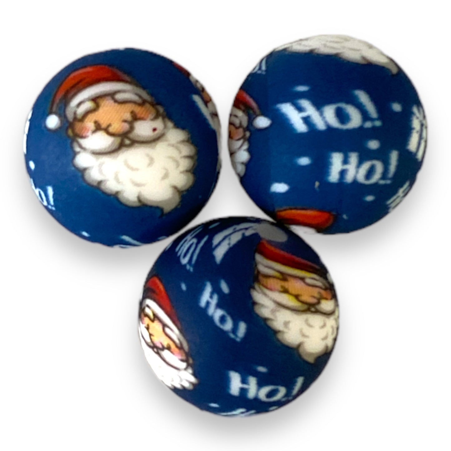 T66 - 15mm “Ho Ho Ho” Silicone Beads