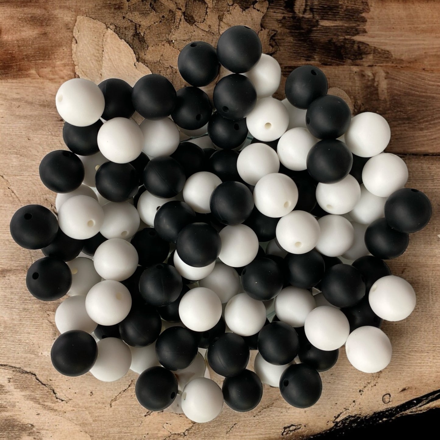 CK- 238  - 15mm Round Black/White Silicone 50 Count Pack X_________