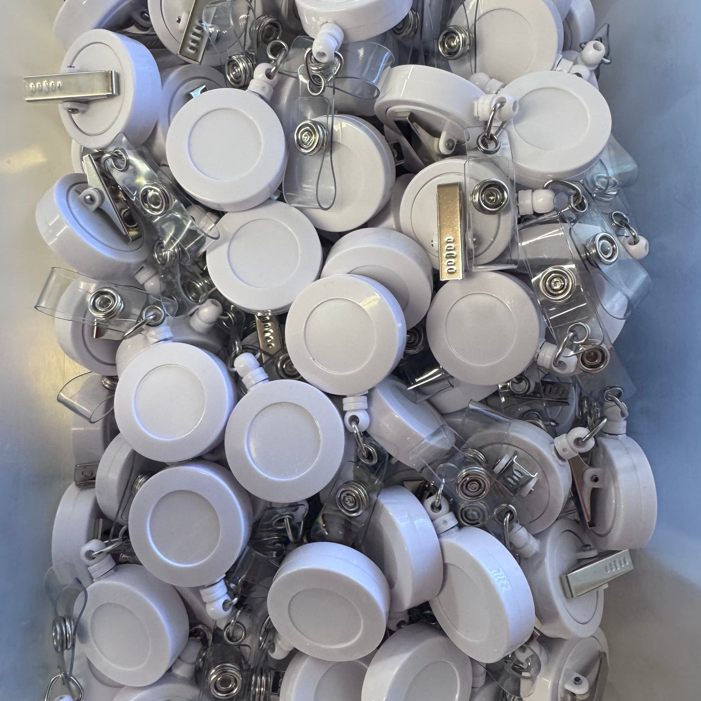 FX-9060-White Badge Reels ( 152 Count)