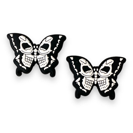 h883 - “Skull Butterfly ”  Silicone Focal Bead (1 Count)