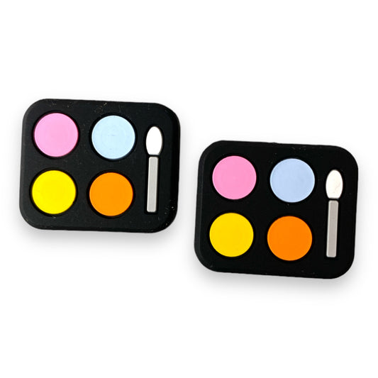 X195- “Makeup Pallet” Silicone (1 Count) Focal Bead