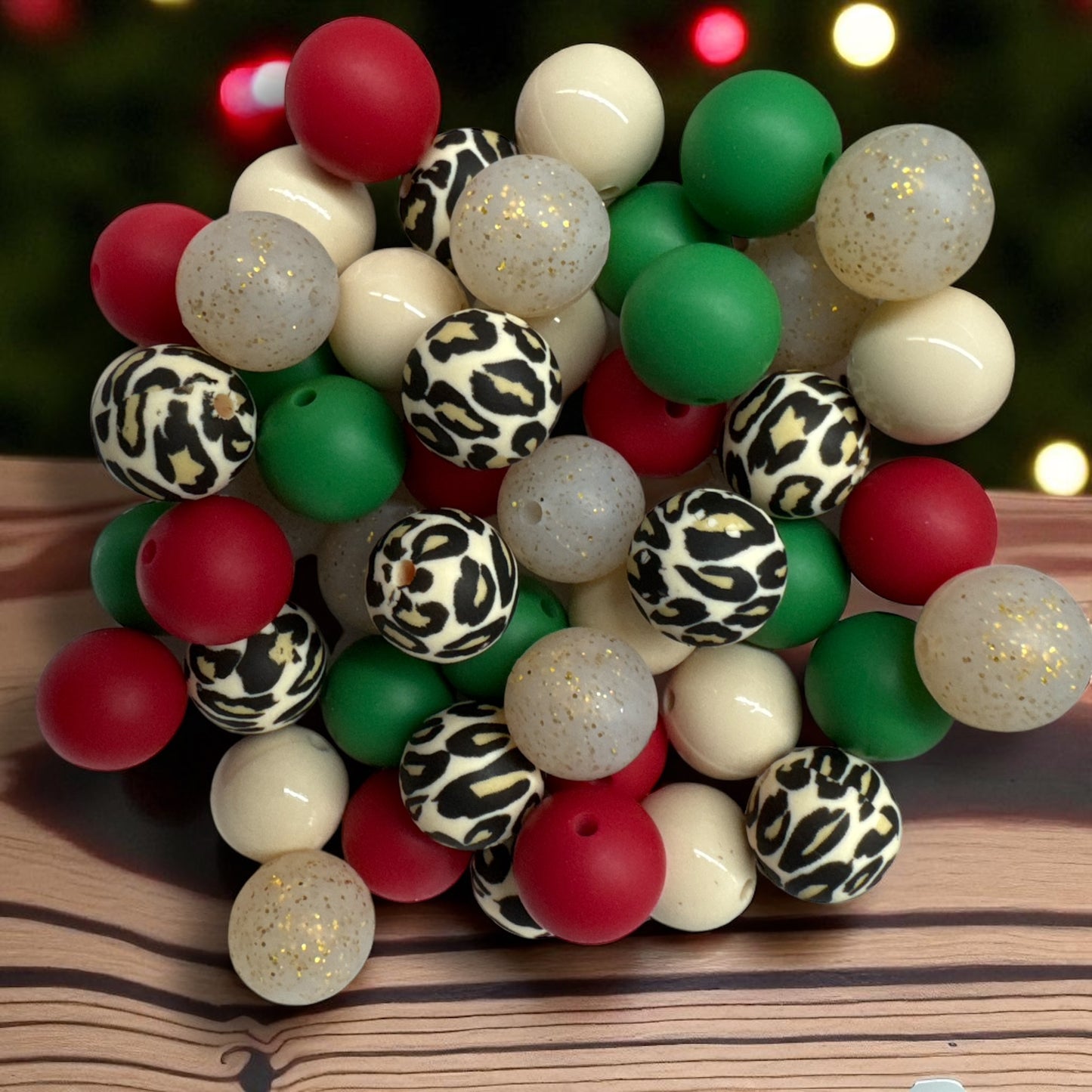 ✨ 15mm “Leopard Christmas” 50 Count Mixed Pack Silicone Beads 🎄