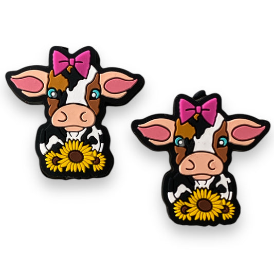 X395- “Pink Daisy Cow"  Focal (1 Count) Bead Silicone