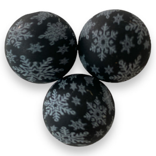 T65- 15mm Black Snowflake Silicone Focal Bead