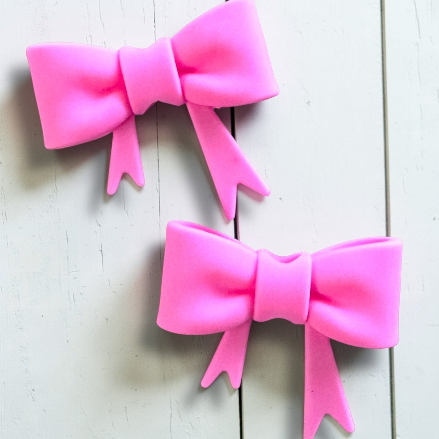X115- "Dark Pink Bow"  Silicone Focal / Straw Topper (Large) (1 Count)