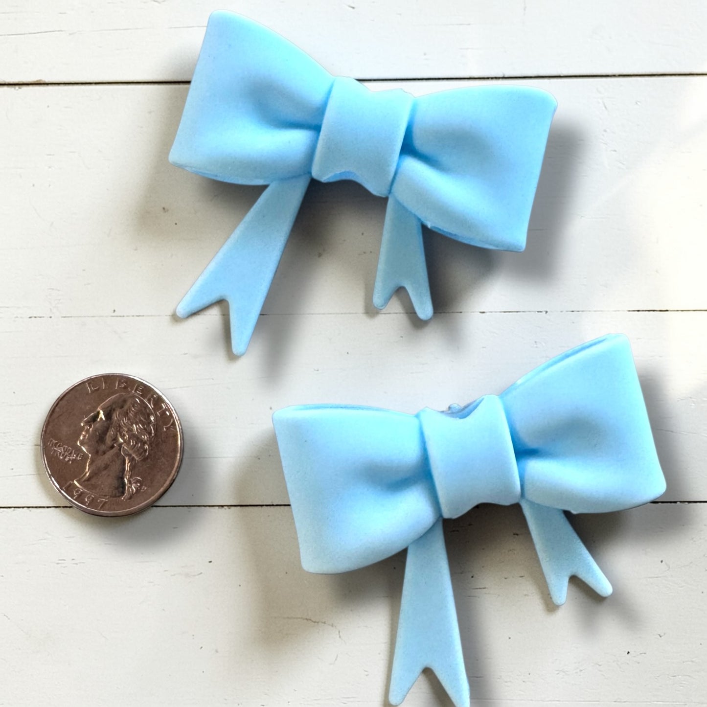 X113- "Light Blue Bow"  Silicone Focal/ Straw Topper (Large)  (1 Count)