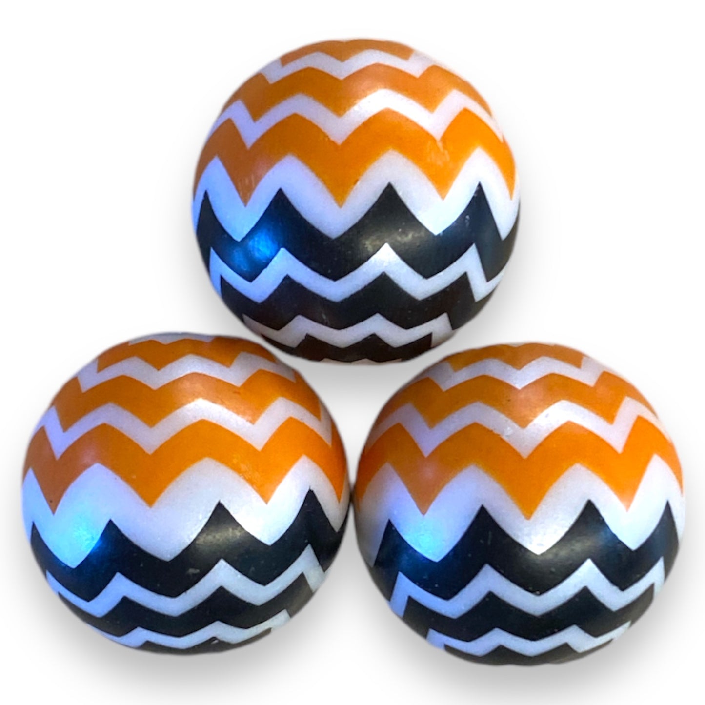 Z/71- 20mm Black & Orange Chevron (1 Count) Acrylic Beads