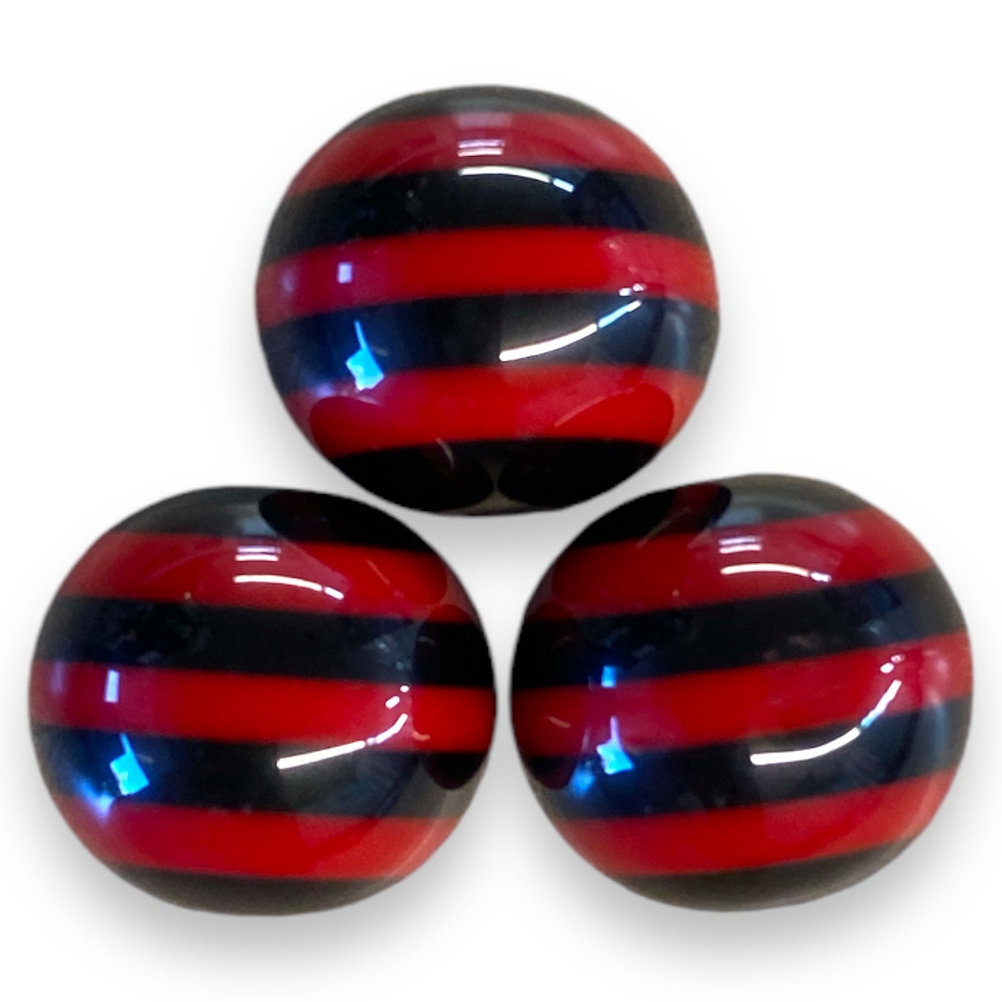 Z/63- 20mm Red & Black Striped (1 Count) Acrylic Beads