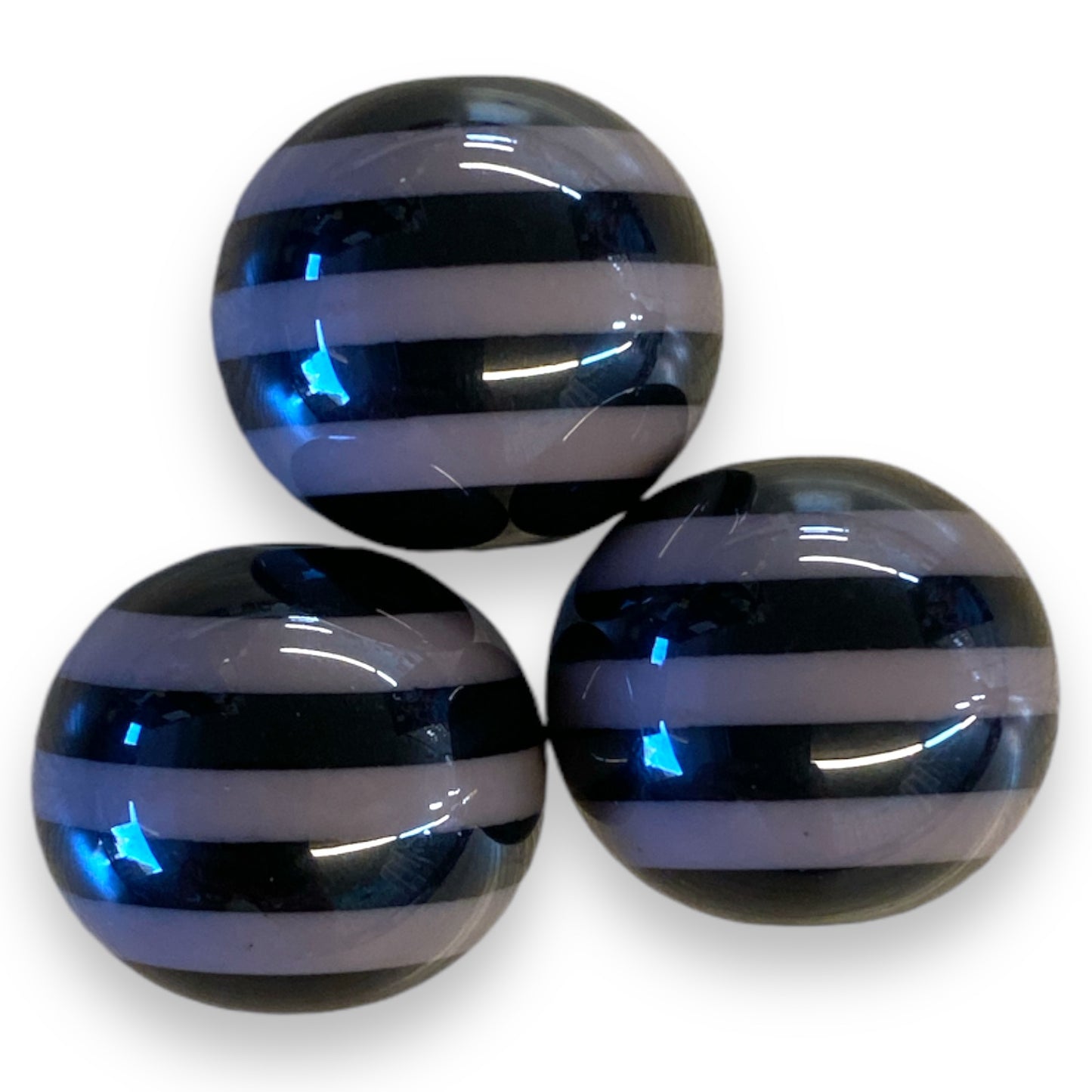 Z/62- 20mm Gray & Black Striped (1 Count) Acrylic Beads