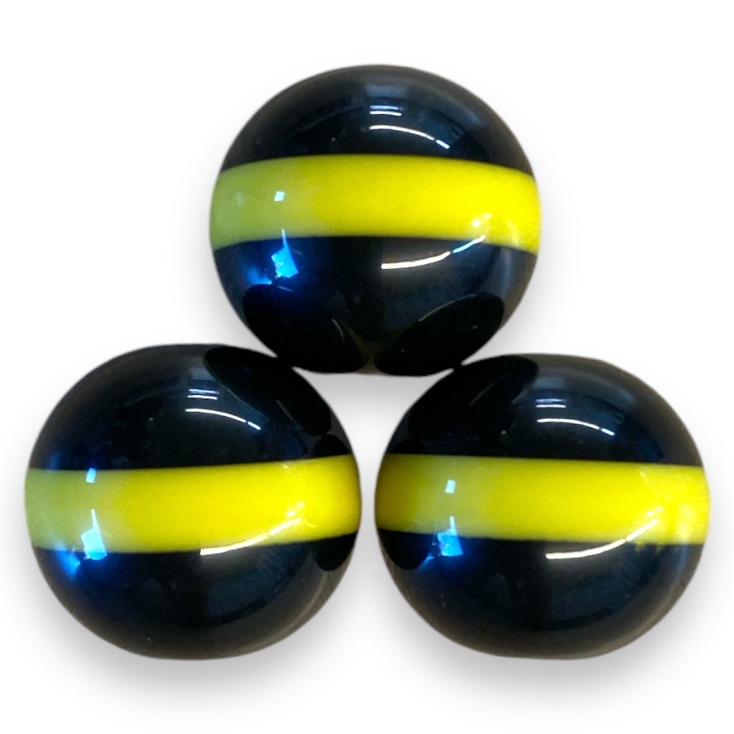 Z/65- 20mm Yellow Line (1 Count) Acrylic Beads