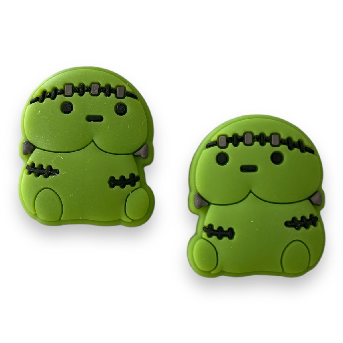 h811 -  "Frank Hallo-Wiener” Silicone (1 Count) Focal Bead