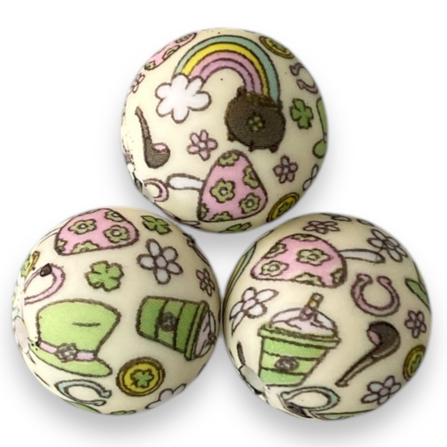 #775 - 15mm “Lucky” Silicone Beads