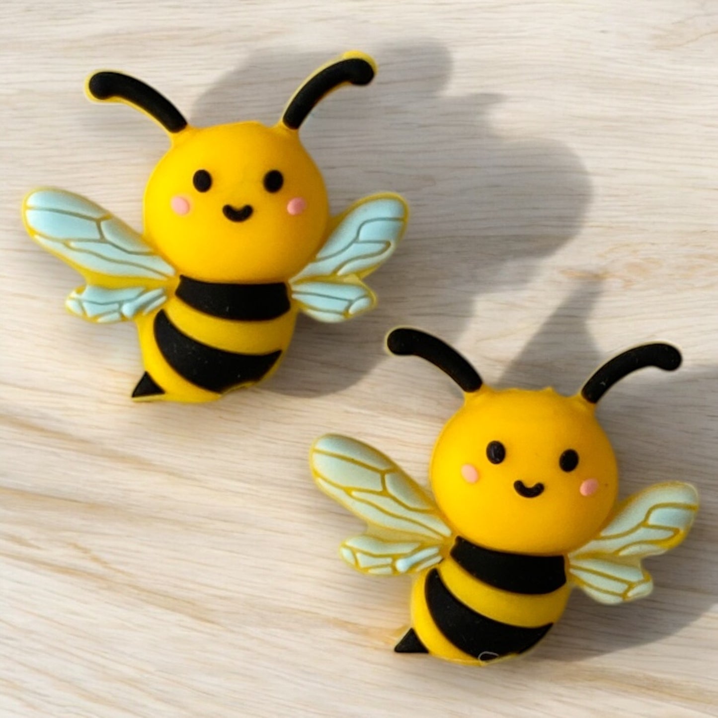 T417-  “3D Happy Bee” Silicone Focal Bead (1 Count)