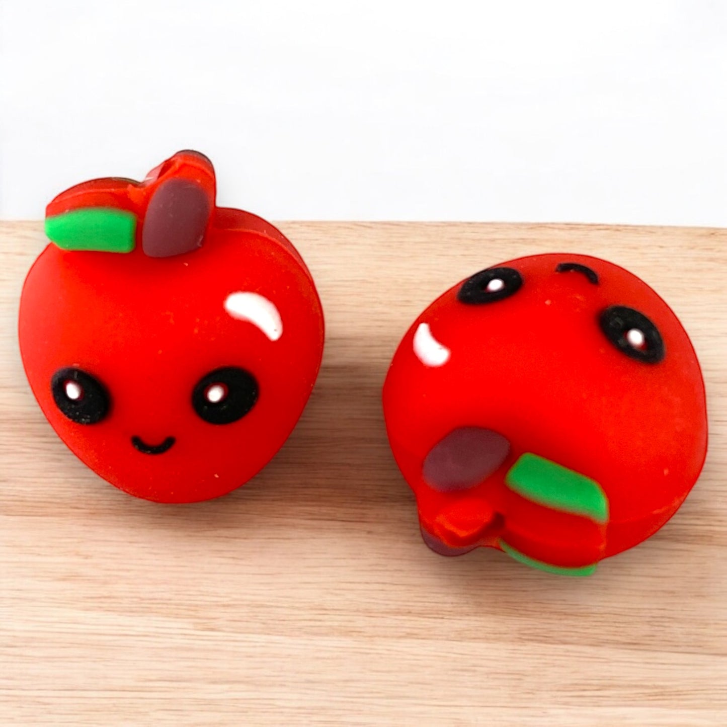 X286-  “3D Apple” Silicone Focal Bead (1 Count)