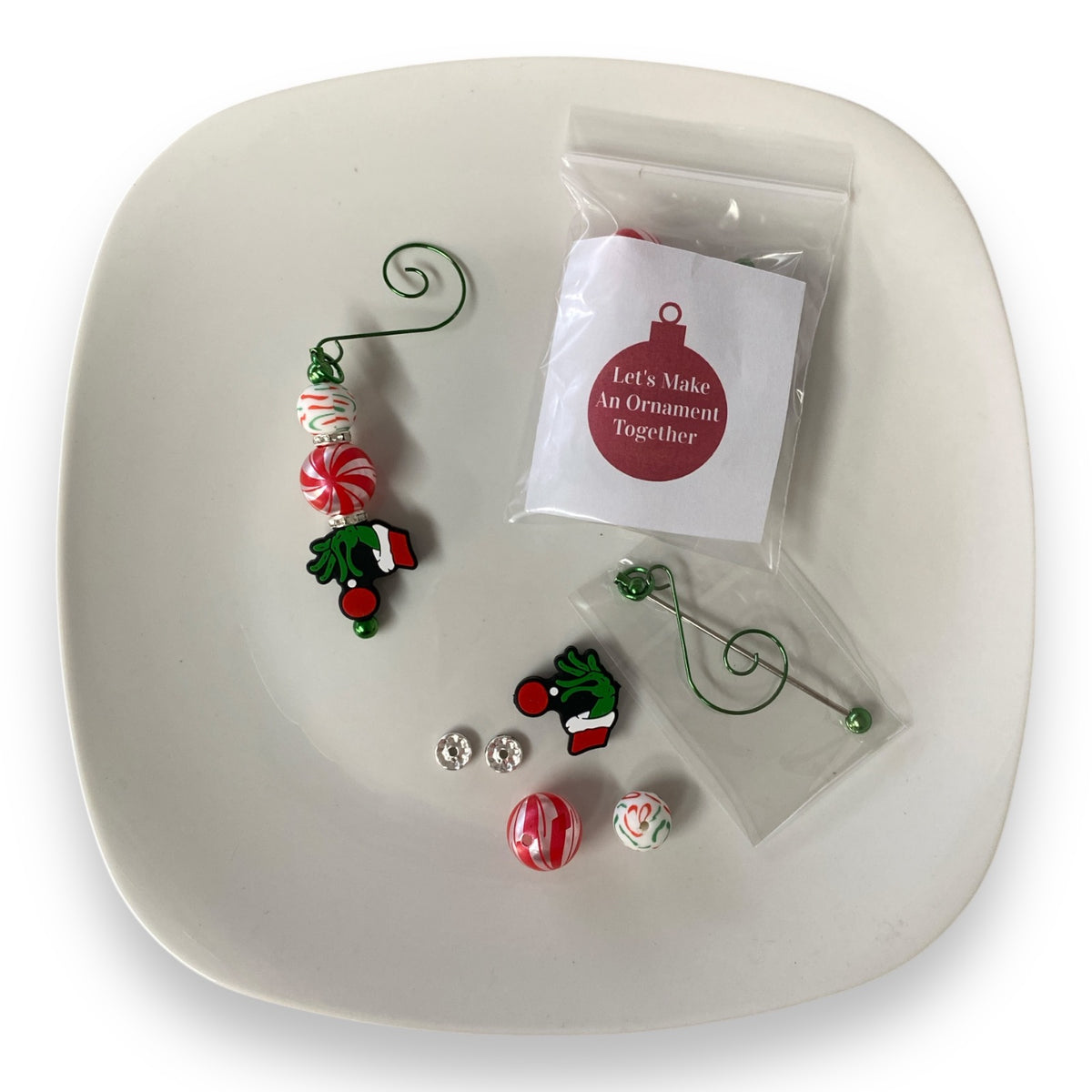 CK- 314 - "Christmas Hand" Elf Scout Pack