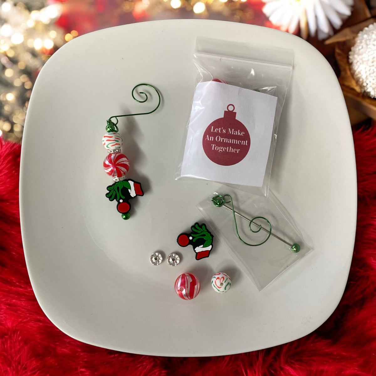 CK- 314 - "Christmas Hand" Elf Scout Pack