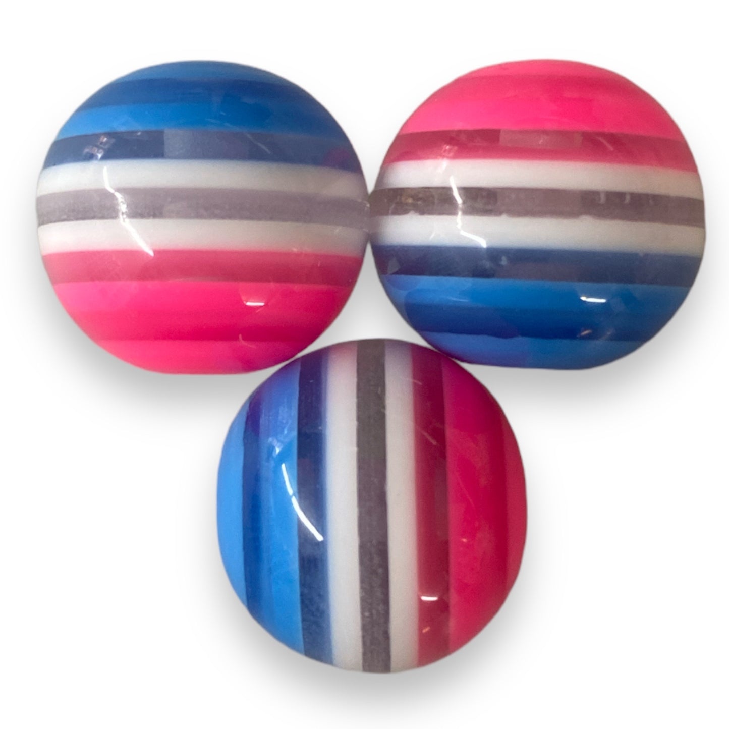 #1051 - 20mm Pink, Blue, White Ombre Striped Acrylic Beads (1 Count)