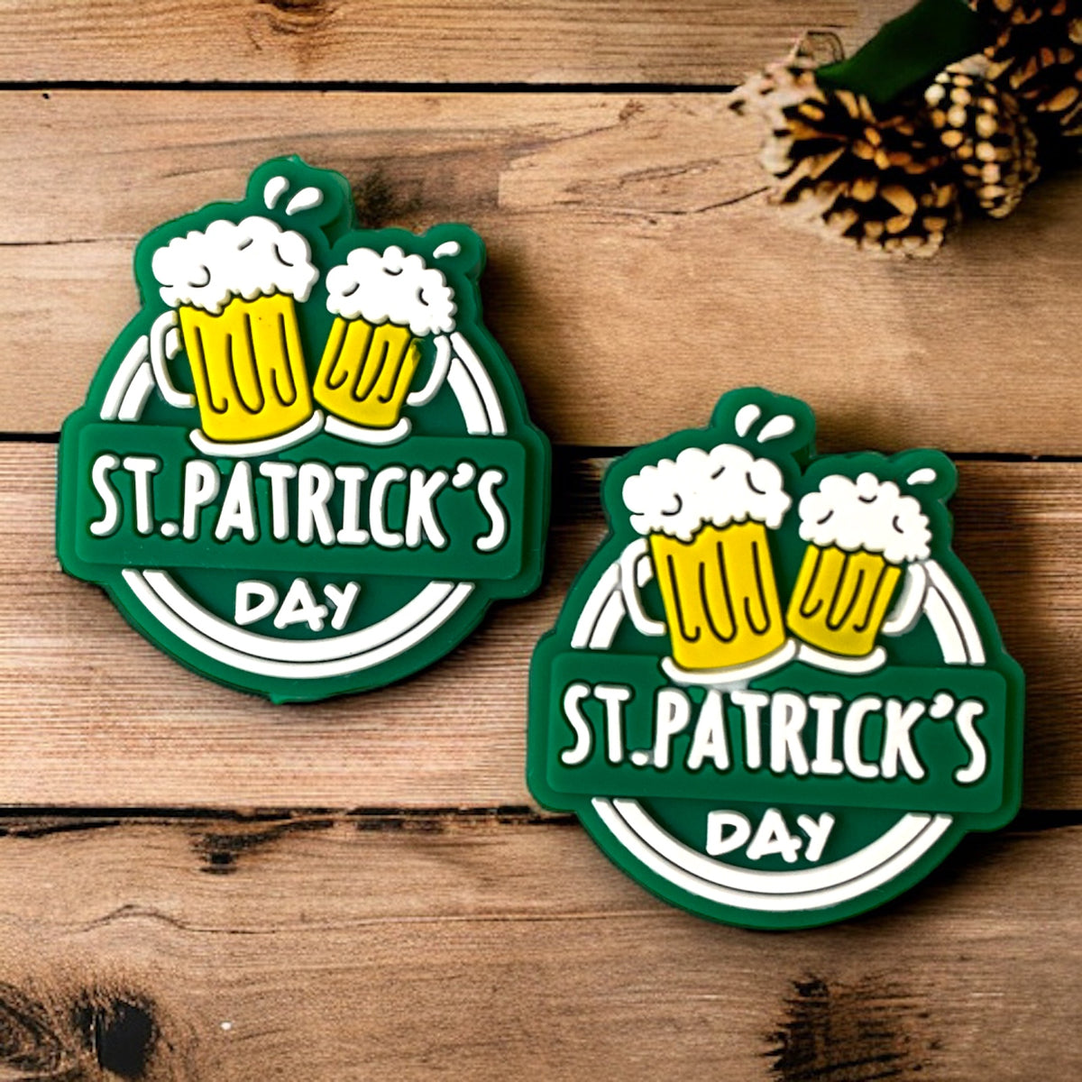 h836 - “St. Patrick's Day Beers” Silicone Focal Bead (1 Count)