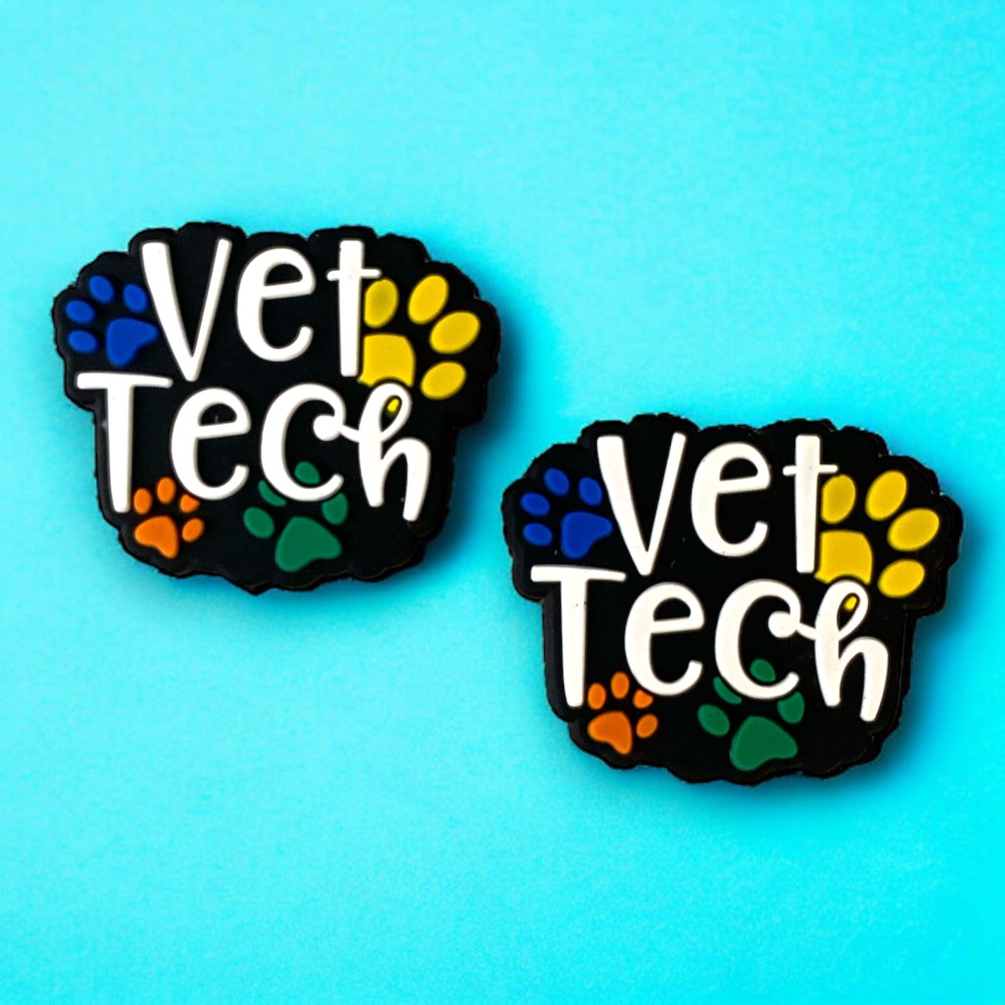 X267 - "Vet Tech" Silicone(1 Count)  Focal Bead 4105