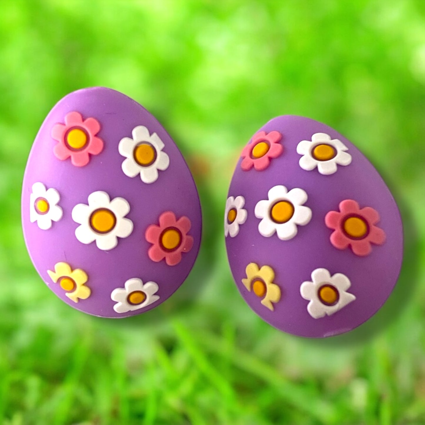 X35-  “Purple 3D Easter Egg” Silicone Focal Bead (1 Count)