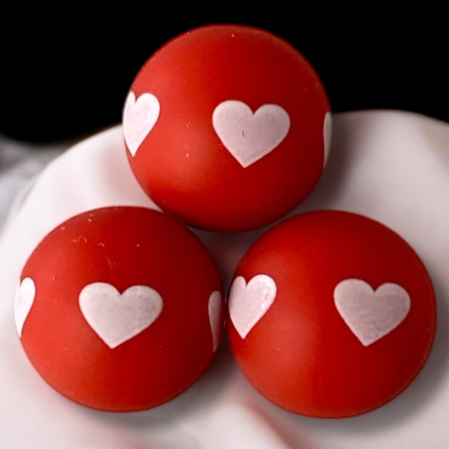 #735 - 15mm "Red Heart" Silicone Beads