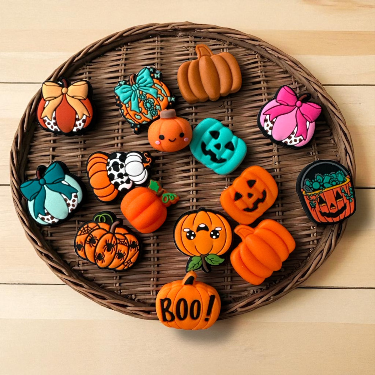 A79-   "Pumpkin" Silicone Focal 15 Bead Set