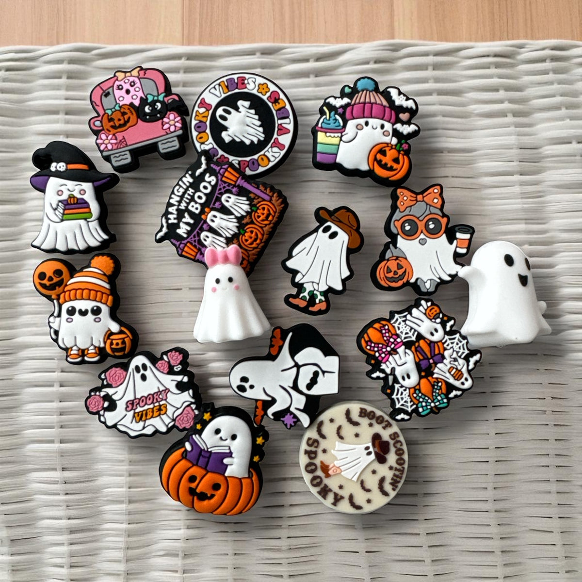 A80-   "Ghost" Silicone Focal 15 Bead Set