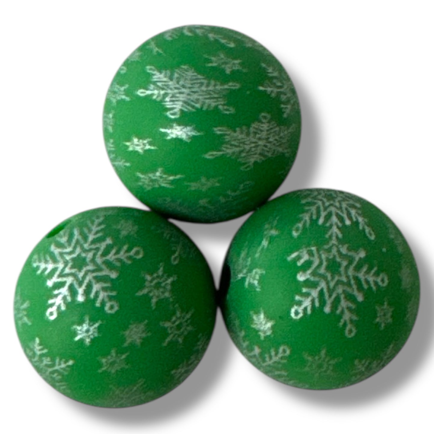 T59- 15mm “Green Snowflakes” Silicone Beads