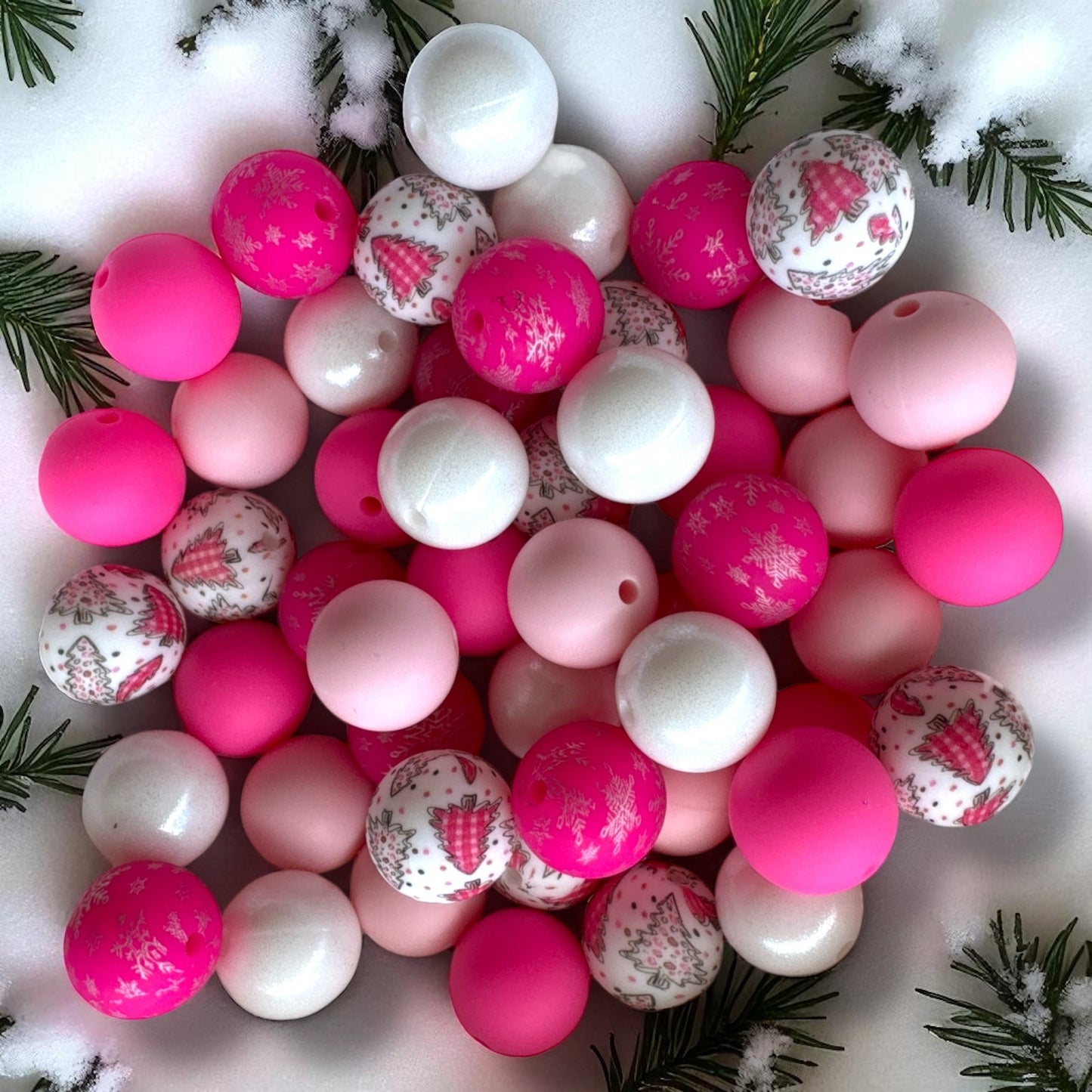 CK- 200-   🎀 15mm “Pinkmas” 50 Count Mixed Pack Silicone Beads❄️