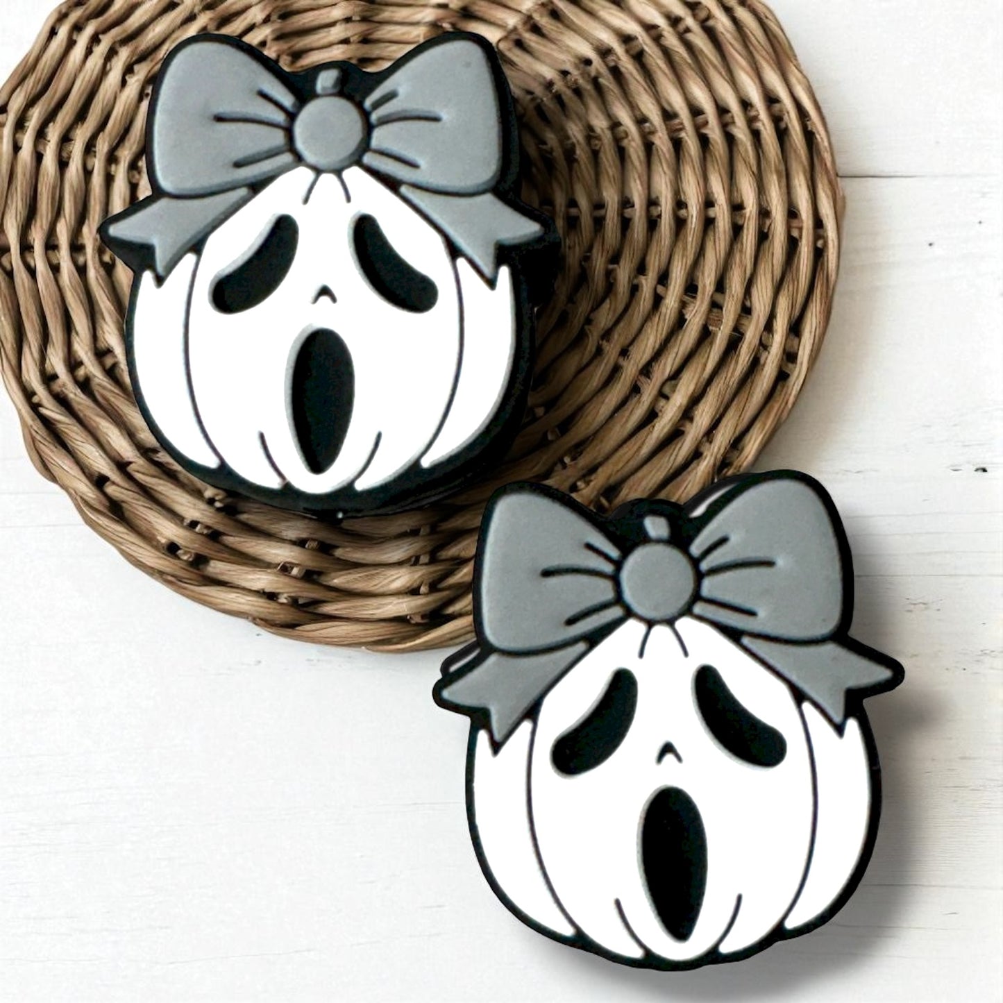 h947- "Halloween Pumpkin B" Silicone Focal Bead