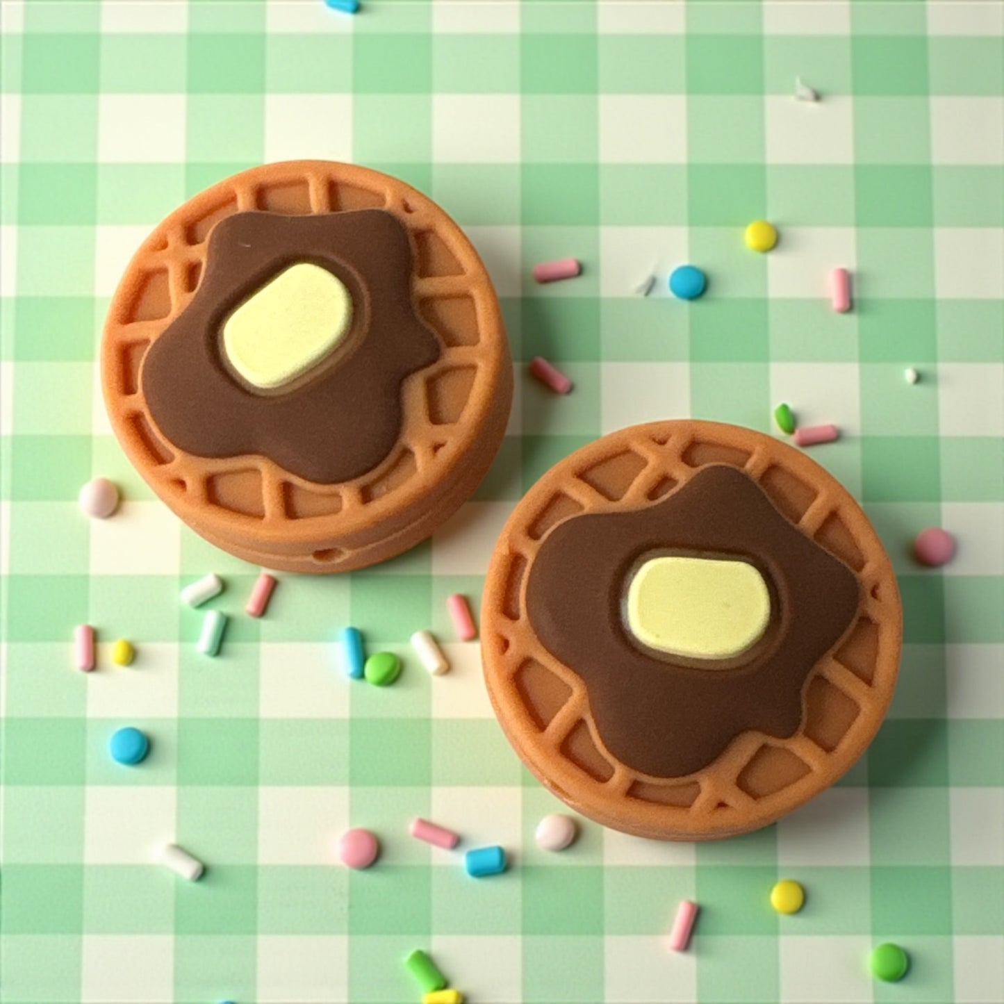 X139- "3D Waffle" Silicone Focal Bead