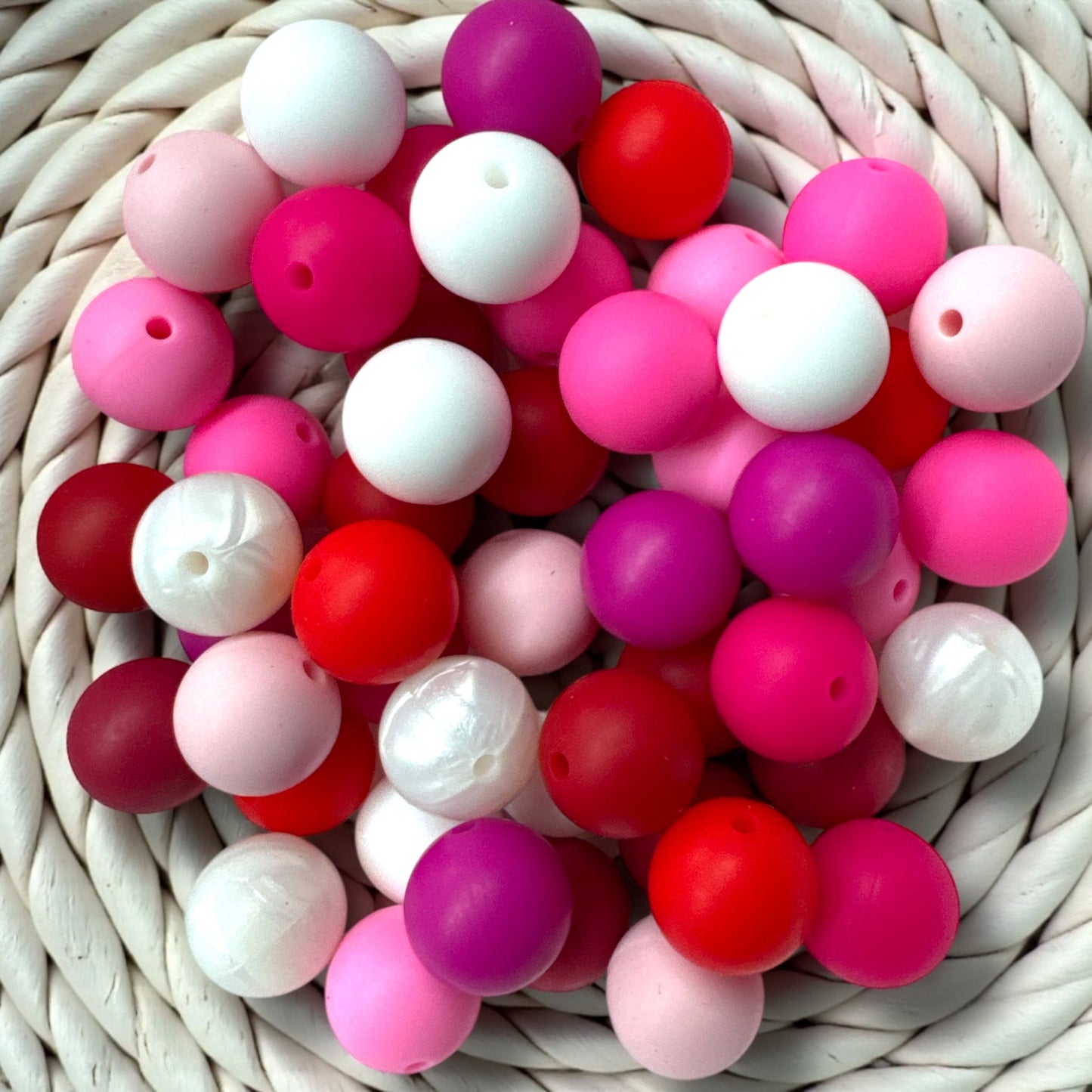 CK- 195-   💖 Valentine’s Day Solid Silicone Bead Mix – 15mm (50 Count) 💖