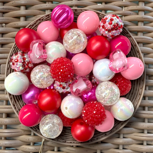Z/26 -  💖 Valentine’s Day Acrylic Bead Mix – 50 Count